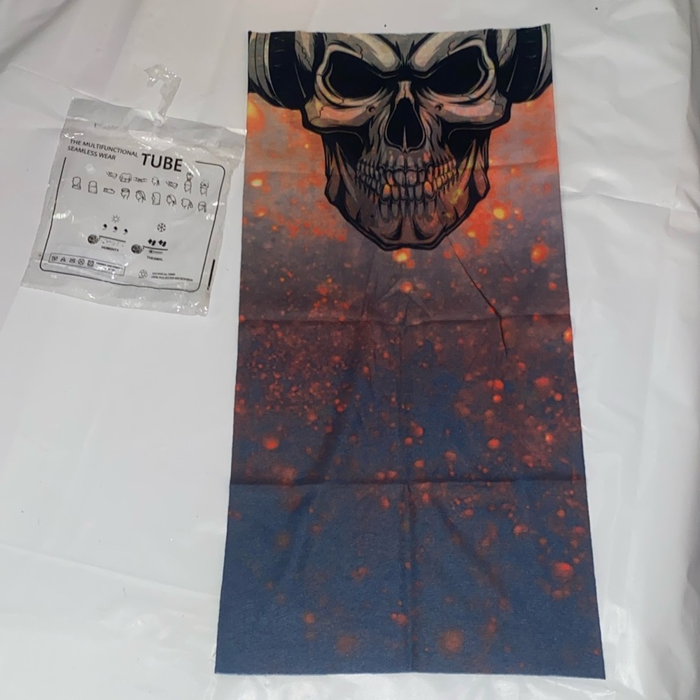 The Multifunctional Seamless Wear Tube Mask New